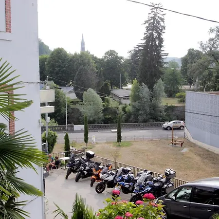 Montfort Hotell