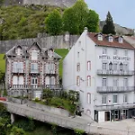 Montfort Lourdes