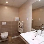 Hotel Montfort 2*