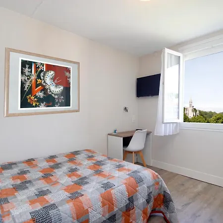 Montfort Hotel Lourdes