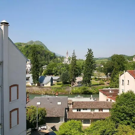 Montfort Hotel 2*