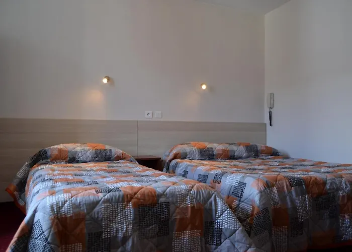 Montfort 2* ルルド