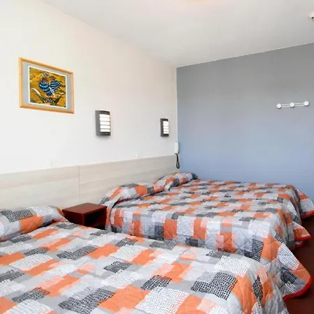 Montfort Ξενοδοχείο 2*