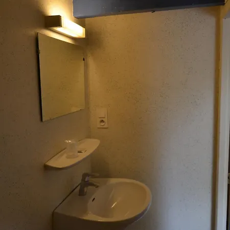 Ξενοδοχείο Montfort