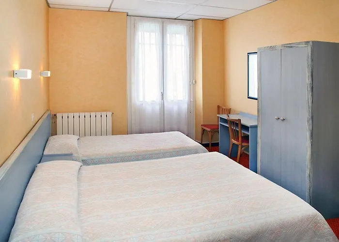 Montfort Ξενοδοχείο