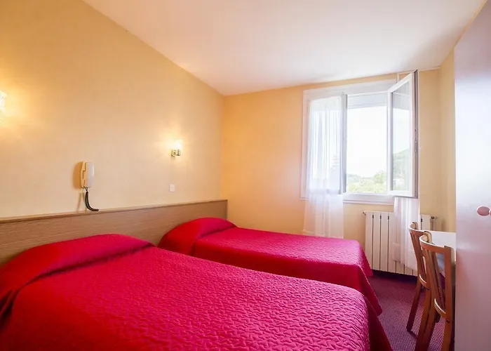 Ξενοδοχείο Montfort