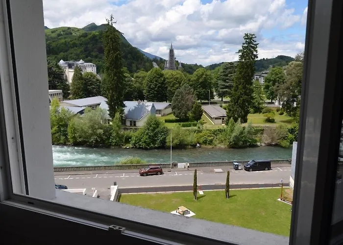 Montfort Ξενοδοχείο