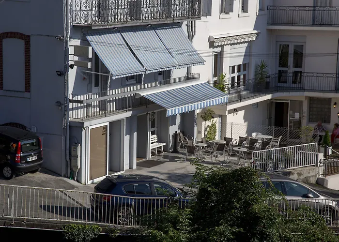 Montfort Ξενοδοχείο